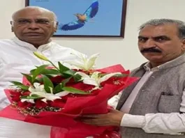 Himachal CM briefs Mallikarjun Kharge about the losses