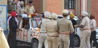Rare event: Punjab’s decorated SSP given warm send off on transfer