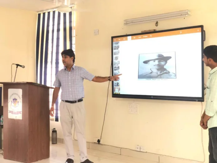 Renowned Historian Enlightens Students on Bhagat Singh's Birth Anniversary, Unveiling the Idea Behind His Inspiring Personality