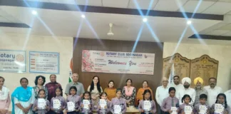 Rotary Club Rupnagar distributes 3000 notebooks to school children