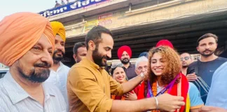 Asian games medalists Toor, Bains gets rousing welcome at Patiala; Meet Hayer honours Samra,Toor, Bains