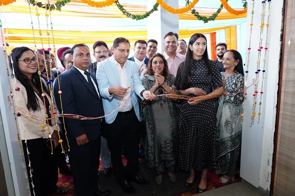 Ravneet Bittu inaugurates Apollo Clinic’s premium Healthcare Services at Panchkula