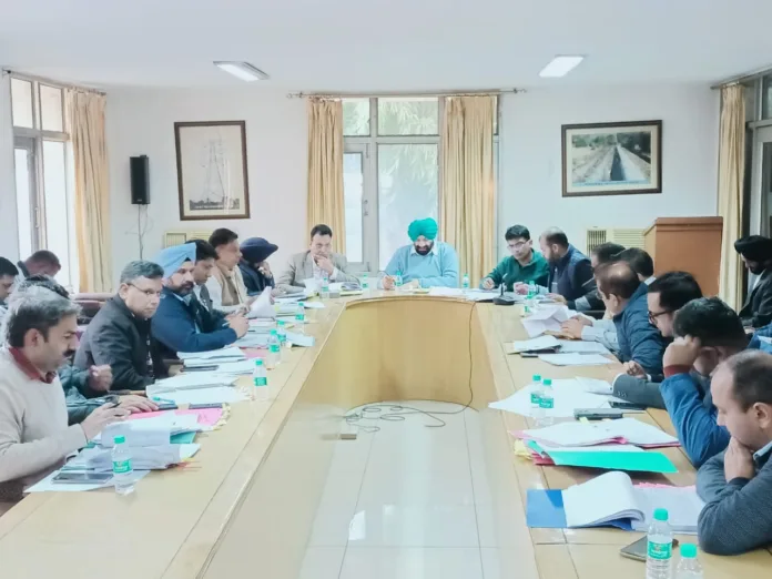 PSPCL director distribution DPS Grewal holds meeting in Jalandhar to enhance efficiency of power distribution