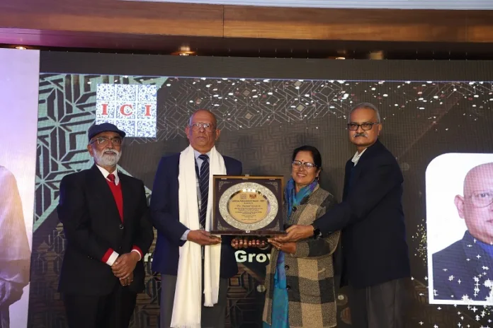 Suneel Grover Ex-MD HPSLDC awarded Life Time Achievement Award