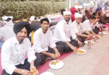 DBU organised Guru Ka Langar dedicated to Martyrdom of Mata Gujri Ji and Chaar Sahibzade