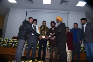 Regal Reception: GNDU fraternity welcomes MAKA Trophy with Enthusiasm and Pride; 25 lakh grant announced by Punjab Govt. 