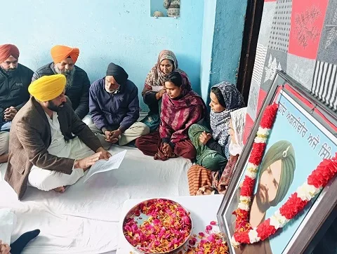 Punjab honours its martyr: Agniveer martyr jawan Ajay Kumar’s family gets Rs 1 crore cheque from CM Mann