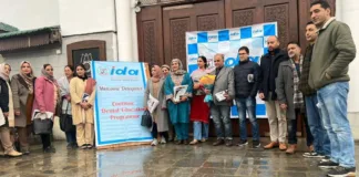 Indian Dental Association, Kashmir conducts insightful programme