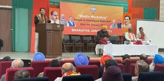 Jaiveer Shergjll addresses Punjab BJP Media Workshop