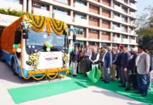 Banwarilal Purohit Governor of Punjab and Administrator UT Chandigarh, flagged off bus to Ayodhya Dham