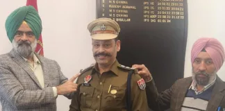 Piping ceremony in Patiala: DIG decorates newly promoted lone inspector from Patiala as DSP