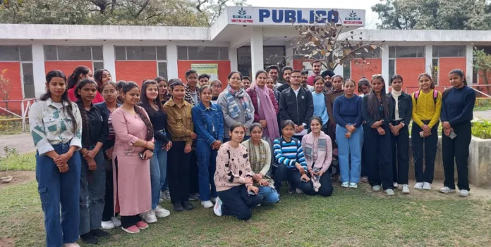 Govt Mohindra College students industrial visit to NFL, Nangal