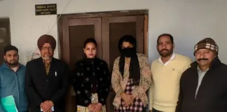 Private Lady arrested by vigilance bureau for taking bribe to settle matrimonial dispute in police station