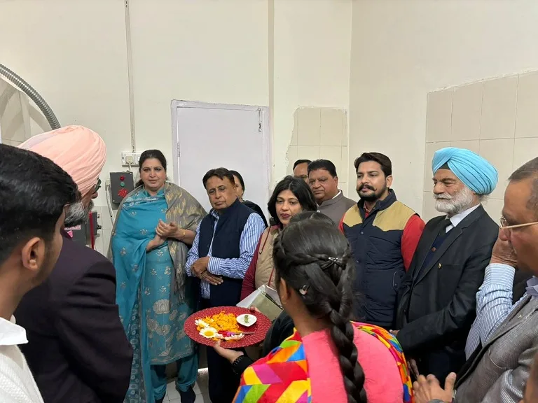 Rotary Club Patiala Mid Town donated ‘Incinerator’ to Govt Bilram College