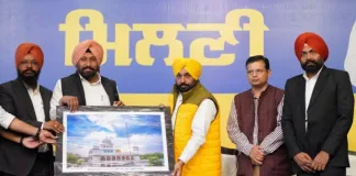 CM Mann announces to facelift the bus stands, grain markets in the cities on ultra modern lines