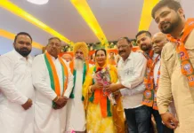 Preneet Kaur praises BJPs Sankalp Patra amid protest at Samana