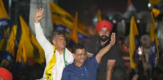 Kejriwal campaigned for Manish Tewari : defeat the BJP as “Achhe din aane wale hain, Modi ji jane wale hain”