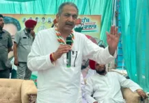 Anandpur Sahib Congress candidate Vijay Inder Singla campaigns in Rupnagar