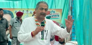 Anandpur Sahib Congress candidate Vijay Inder Singla campaigns in Rupnagar