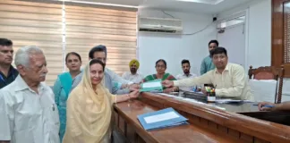 Capt Amarinder Singh, senior BJP leadership fails to turn up to accompany Preneet Kaur during her nomination filing