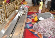 CM pays obeisance at Gurudwara Singh Shaheedan; says Bittu should flag pending issues of state with the Union government