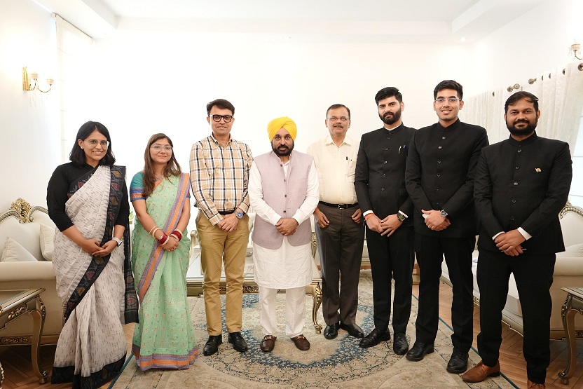 Five IAS probationer officers of 2023 batch calls on the CM