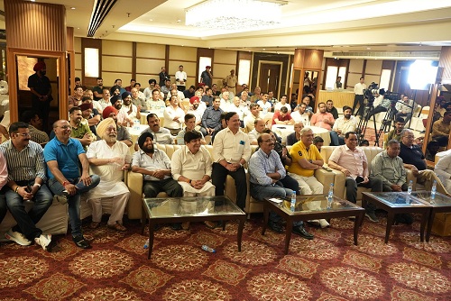 Quick action: during a meeting with Jalandhar city traders, CM Mann on the spot solved most of their problems 