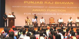 Maiden Initiative: Governor felicitates 300 meritorious students of government schools of Punjab & UT, Chandigarh