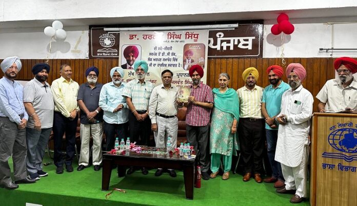 ‘Sarpanch to DC Tak’: former IAS Harkesh Sidhu’s autobiography unveiled by Divisional Commissioner Daljit Singh Mangat