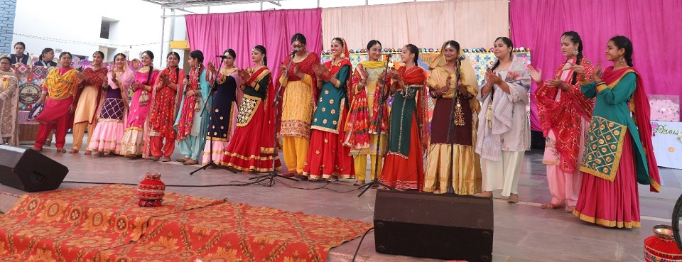 Guru Nanak Foundation Public School, Patiala Celebrated
Teej Fiesta with Grandeur
