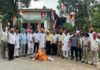 Congress workers hold protest against Modi govt, demands action against Bittu