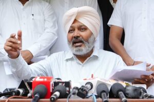 Aam Aadmi Party calls for fair and transparent Panchayat Elections in Punjab; delegation met Election Commission 