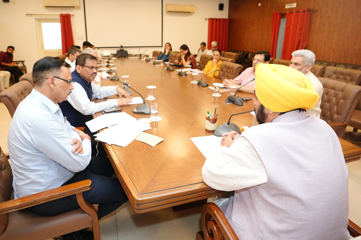 CM issues diktat to officers on procurement; anyone trying to disrupt lifting of grains will not be spared 